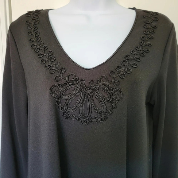 Max Studio Black Long Flared Sleeve V Neck Embroidered Dress Knee Length Size M - Picture 2 of 12